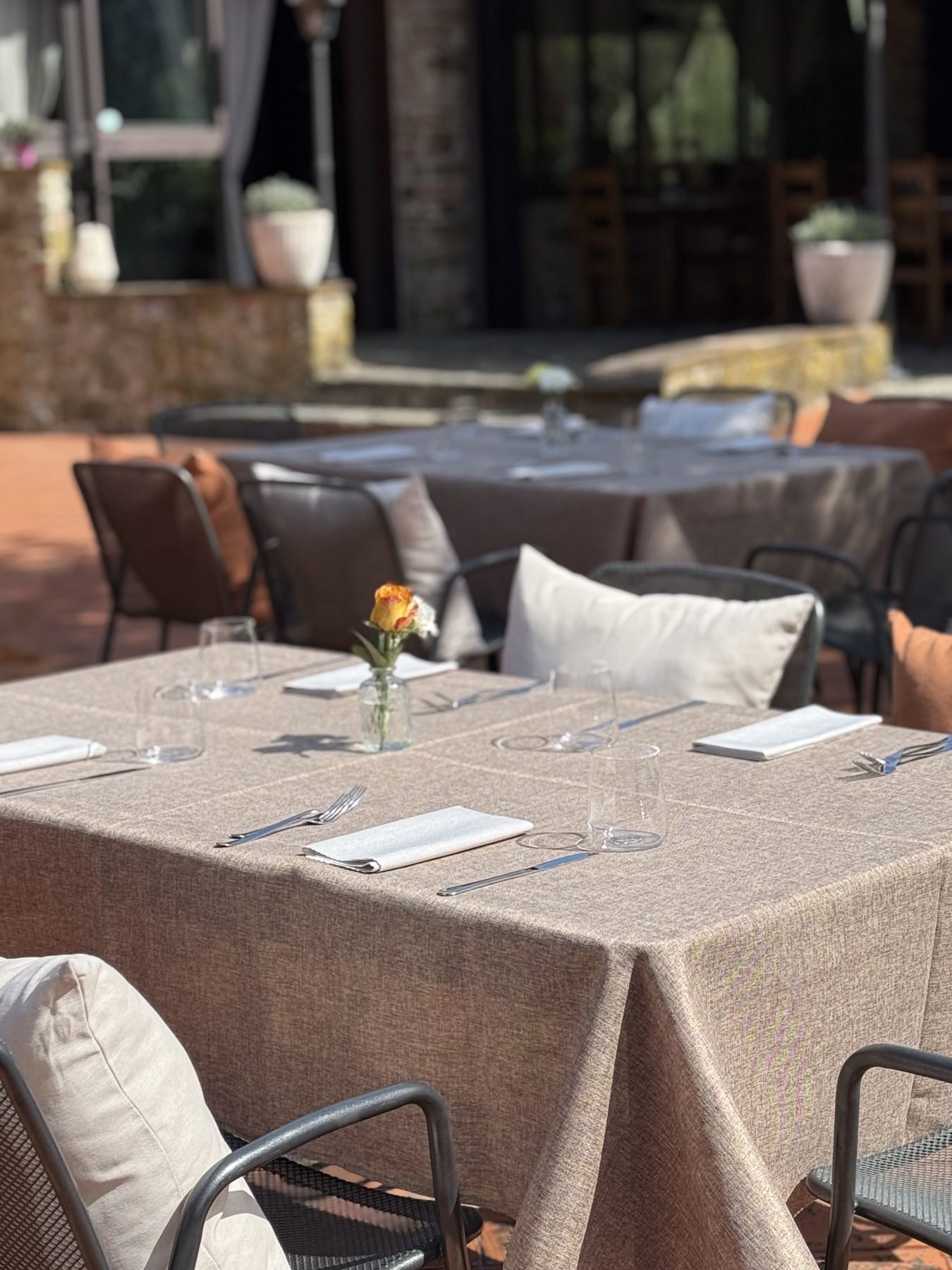 Esterno del ristorante Antico Portale ad Ambra, Bucine