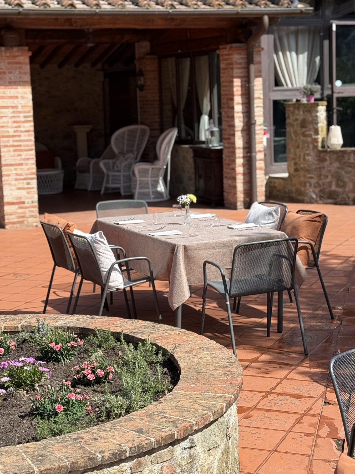 Lo spazio esterno del ristorante nel Valdarno